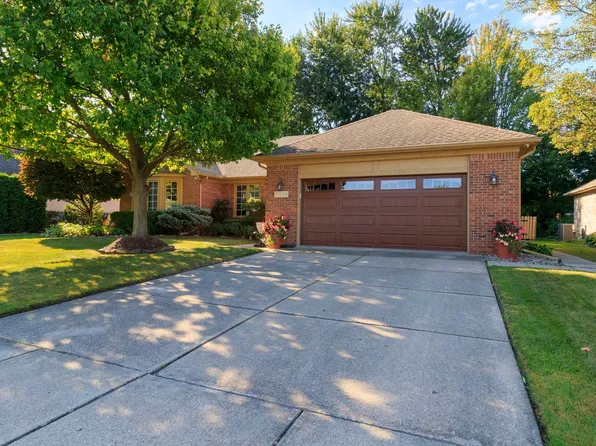 17338 Tower Dr, Macomb, MI 48044