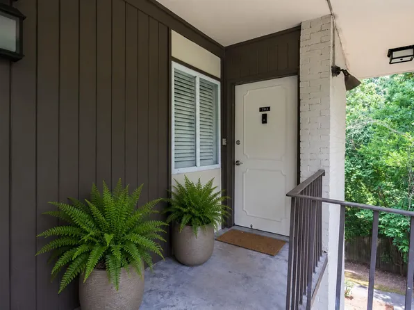 3027 Massey Rd APT C, Vestavia Hills, AL 35216