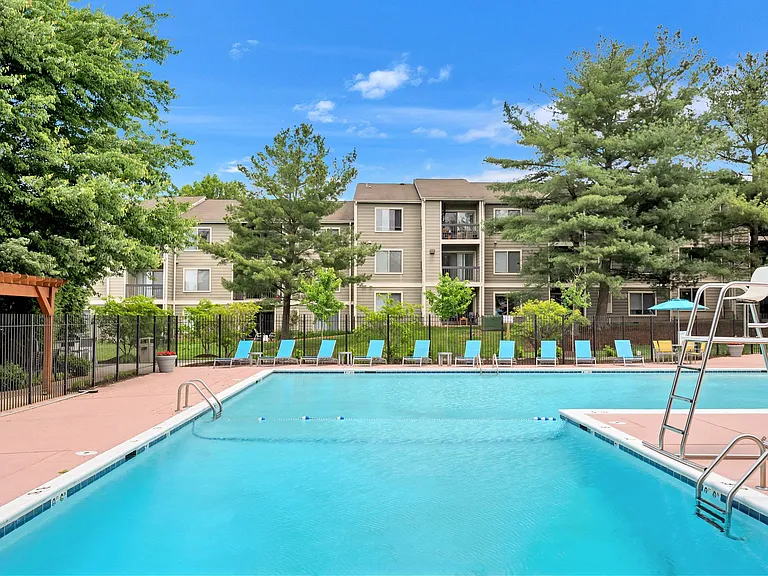 Waterside at Reston — Photo 25
