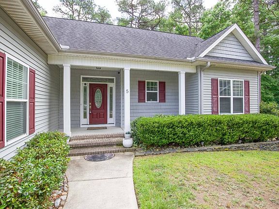 3rd image of 5 Kemper Woods Ct