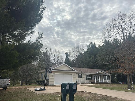 3rd image of 3121 Boyer Rd