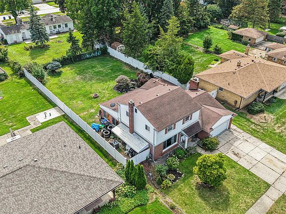 4th image of 11076 La Chene Dr