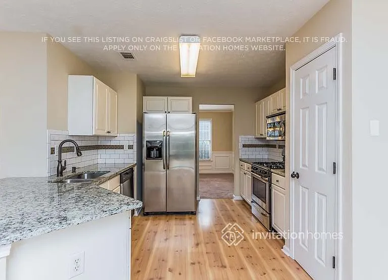 1040 Deer Hollow Dr — Photo 5