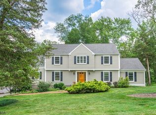 330 Grist Mill Dr, Basking Ridge, NJ 07920