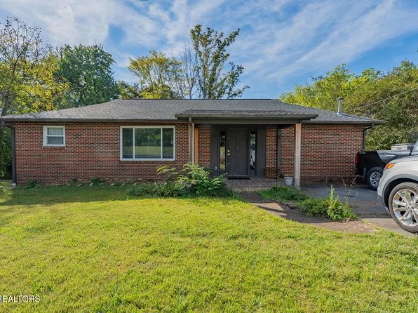 11 Ervin St, Athens, TN 37303