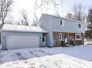 1970 Cherry Lane Ct, Pinckney, MI