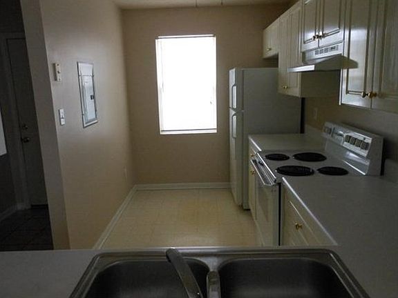 5th image of 4750 Brookwood Dr