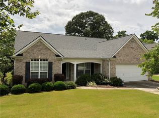 414 Grand Ashbury Ln, Sugar Hill, GA 30518