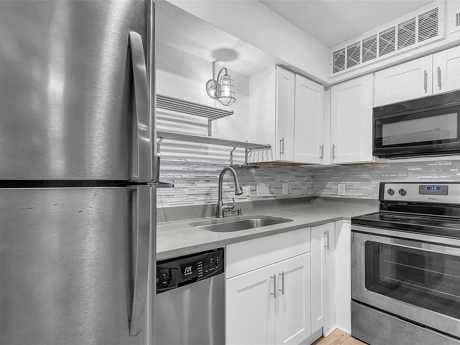 1 bed, 1.0 bath, 378 sqft, $750 — Photo 4