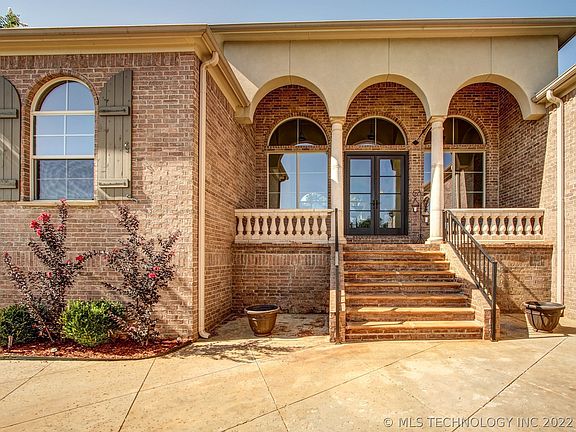 3rd image of 12592 Longhorn Ct