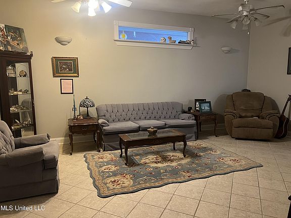 5th image of 2116 Canty St