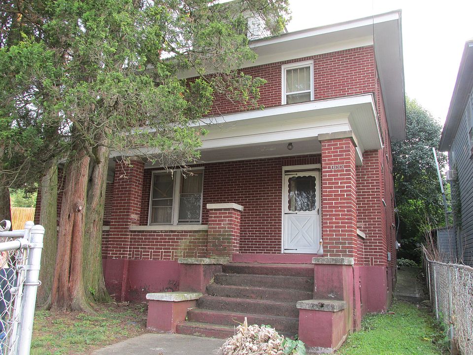1st image of 1033 12th St SE