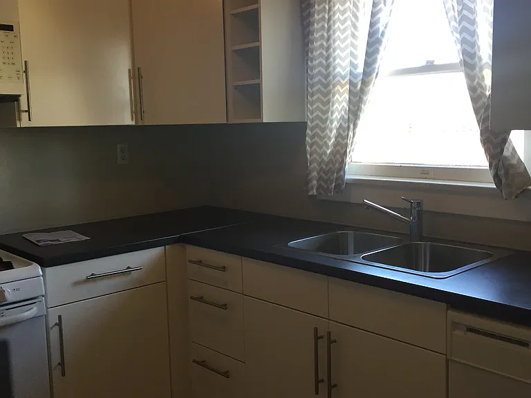 722 W Lynwood St — Photo 32