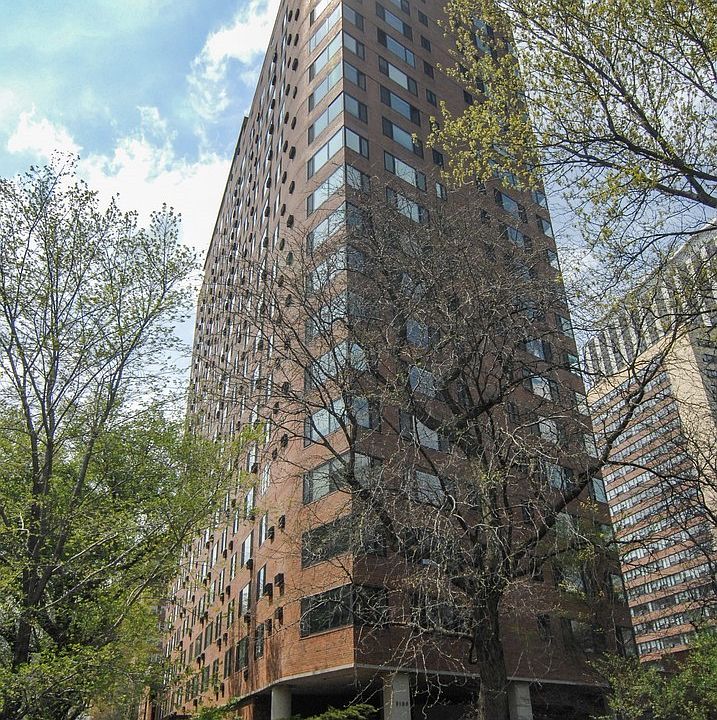 1st image of 3100 N Lake Shore Dr APT 1006