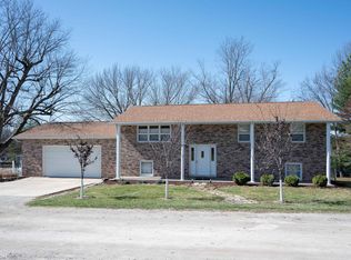 1435 Clinton St, Warsaw, IL 62379