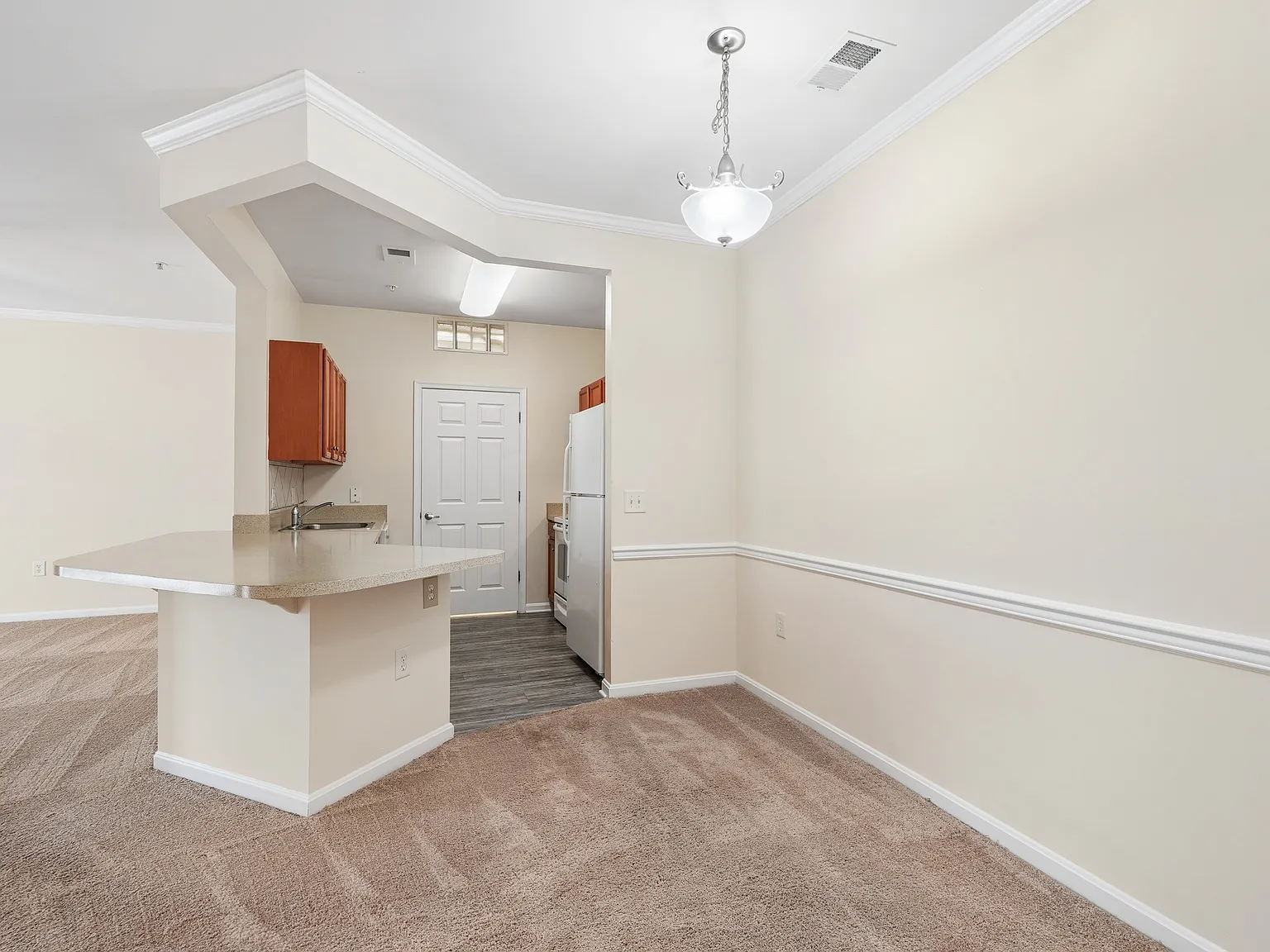 Gleneagles Apartments — Photo 4