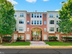 2791 Centerboro Dr