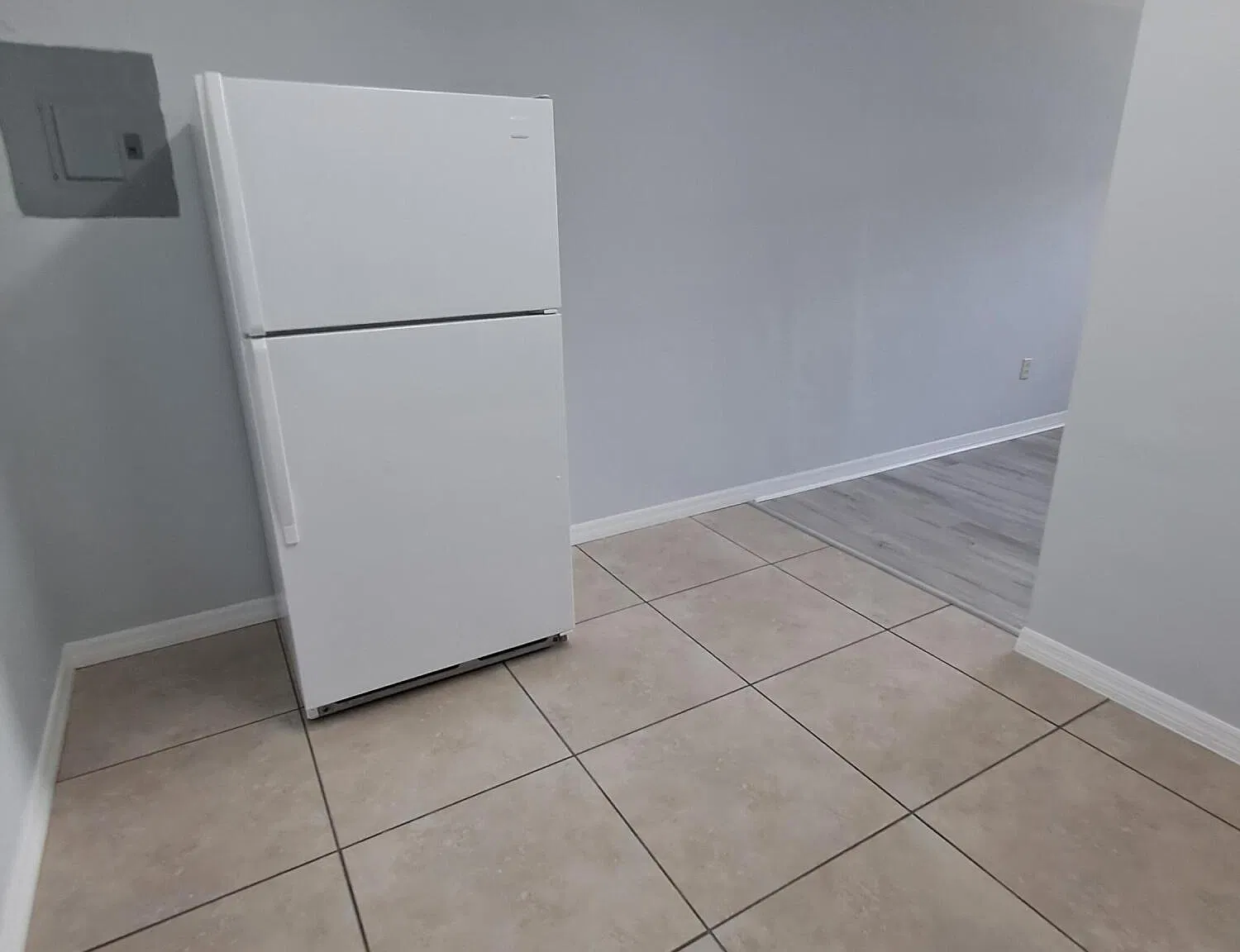 312 Decordre Ct — Photo 4