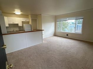 301 N 45th St APT 12, Seattle, WA 98103