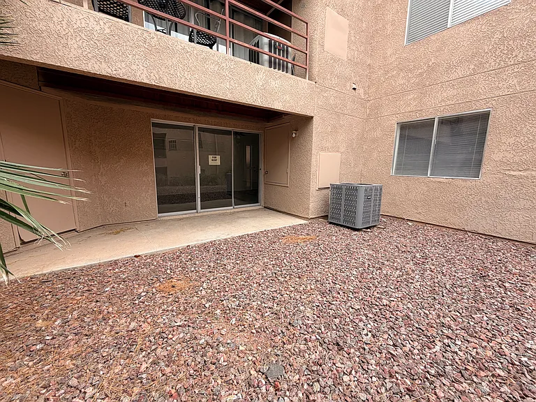 2601 W Broadway Blvd #195 — Photo 4