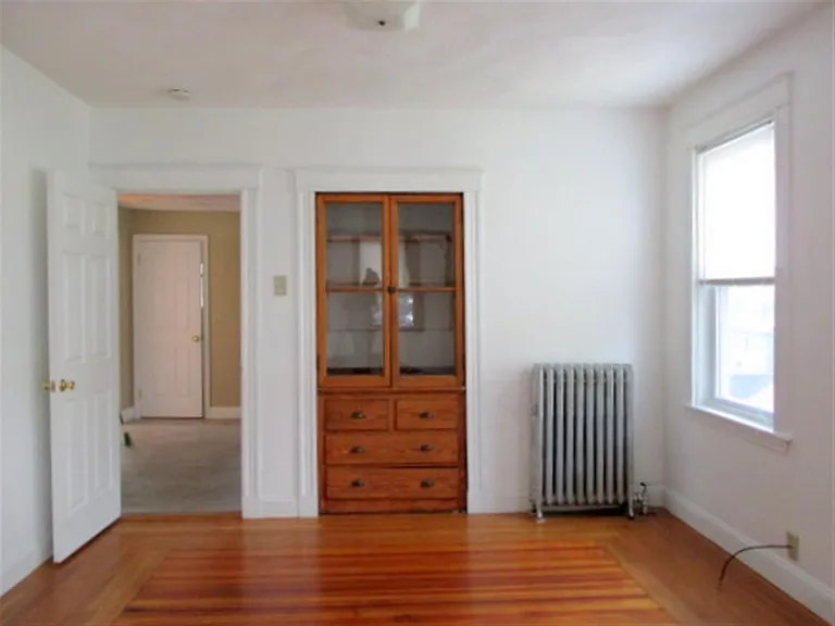16 Montgomery St #2 — Photo 17