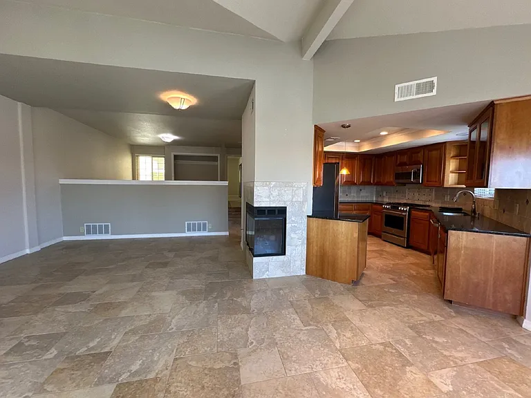 2100 Costa Del Sol — Photo 10