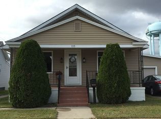 115 N 20th St, Escanaba, MI 49829
