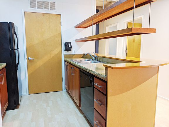 2nd image of 212 N Morton St #49268d4b0