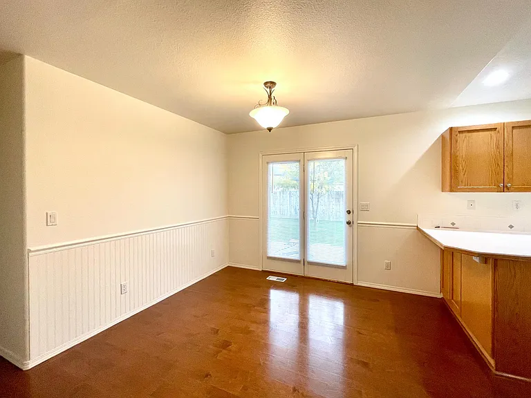 539 Fall Dr — Photo 7