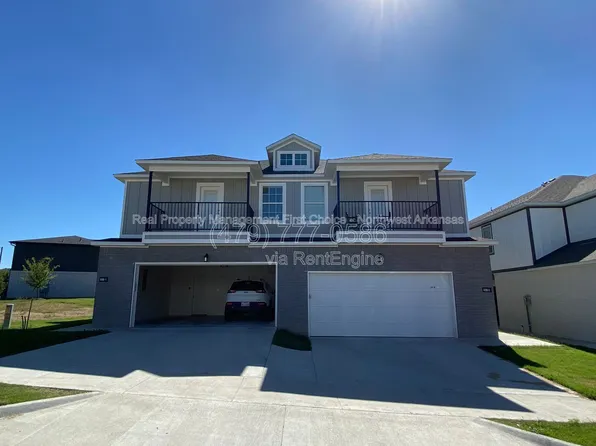 4199 W Santa Fe St #2, Fayetteville, AR 72704