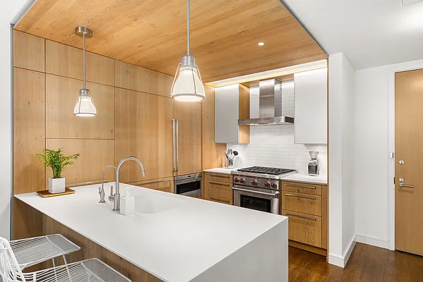 Rented by Compass | media 16