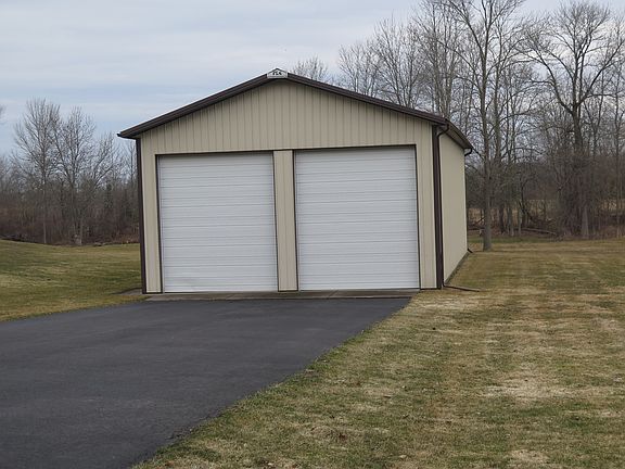 30x63 pole barn concrete flr