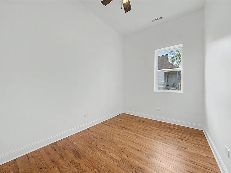 7600 S Marquette Ave #1 — Photo 6