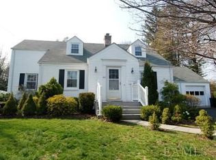 617 Seney Ave, Mamaroneck, NY 10543