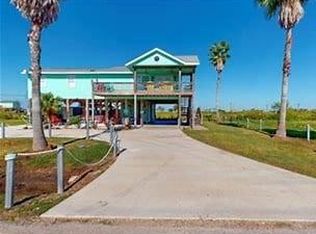 1242 Diamond Rd, Crystal Beach, TX 77650