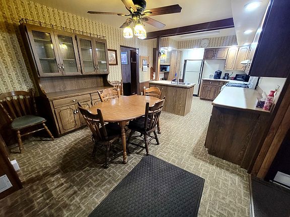 3rd image of 2216 Schuyler Dr