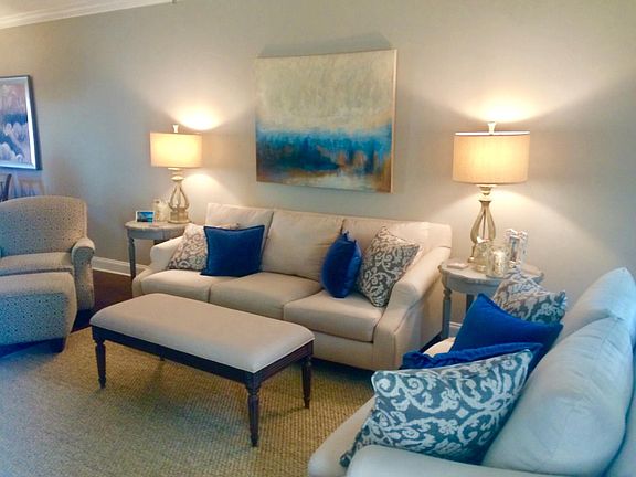 Large living area- can be rented furnished as shown