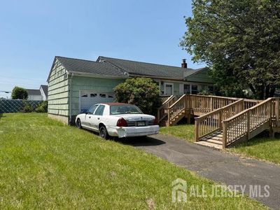 397 Lake Ave, Colonia, NJ, 07067