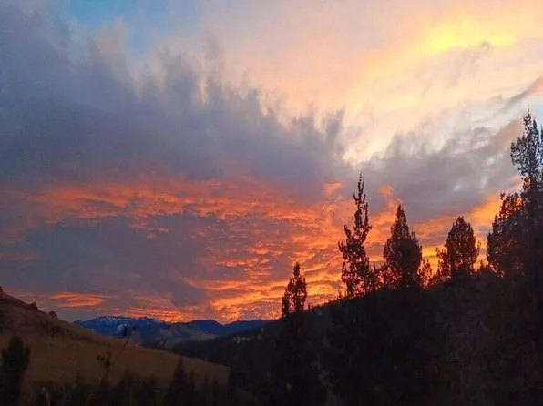 18817 E Highway 26, Mitchell, OR 97750