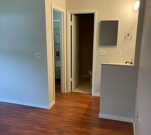 4th image of 2924 S Semoran Blvd APT 5