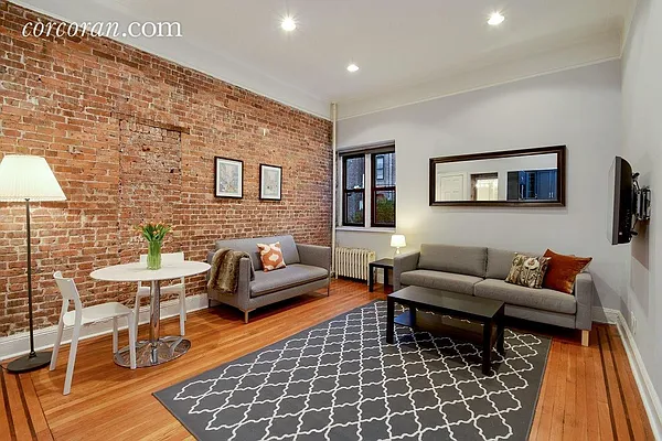 Sold by Corcoran | media 7