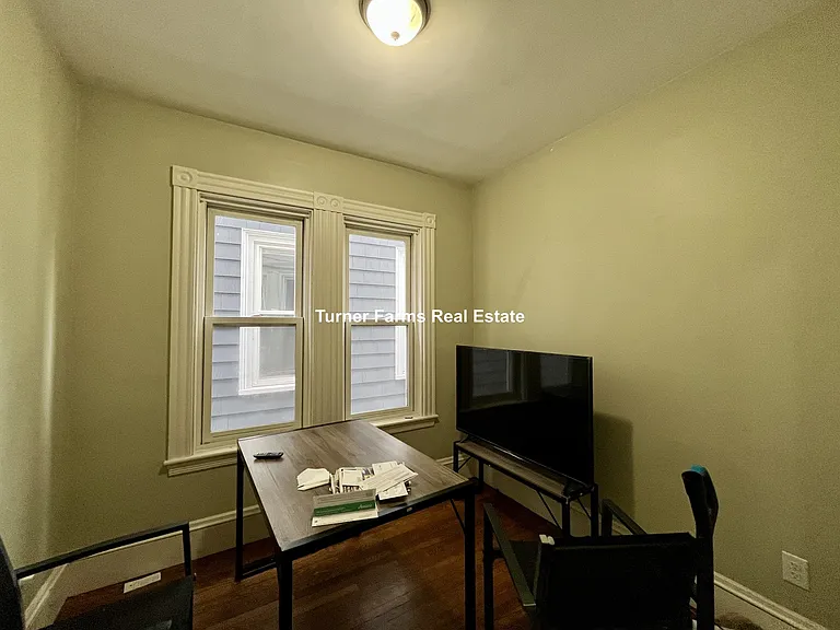 23 Evergreen St #2L — Photo 17