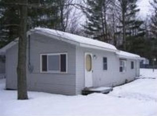 228 Dennis Rd, Gladwin, MI 48624