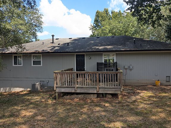 2nd image of 12 Duke Dr