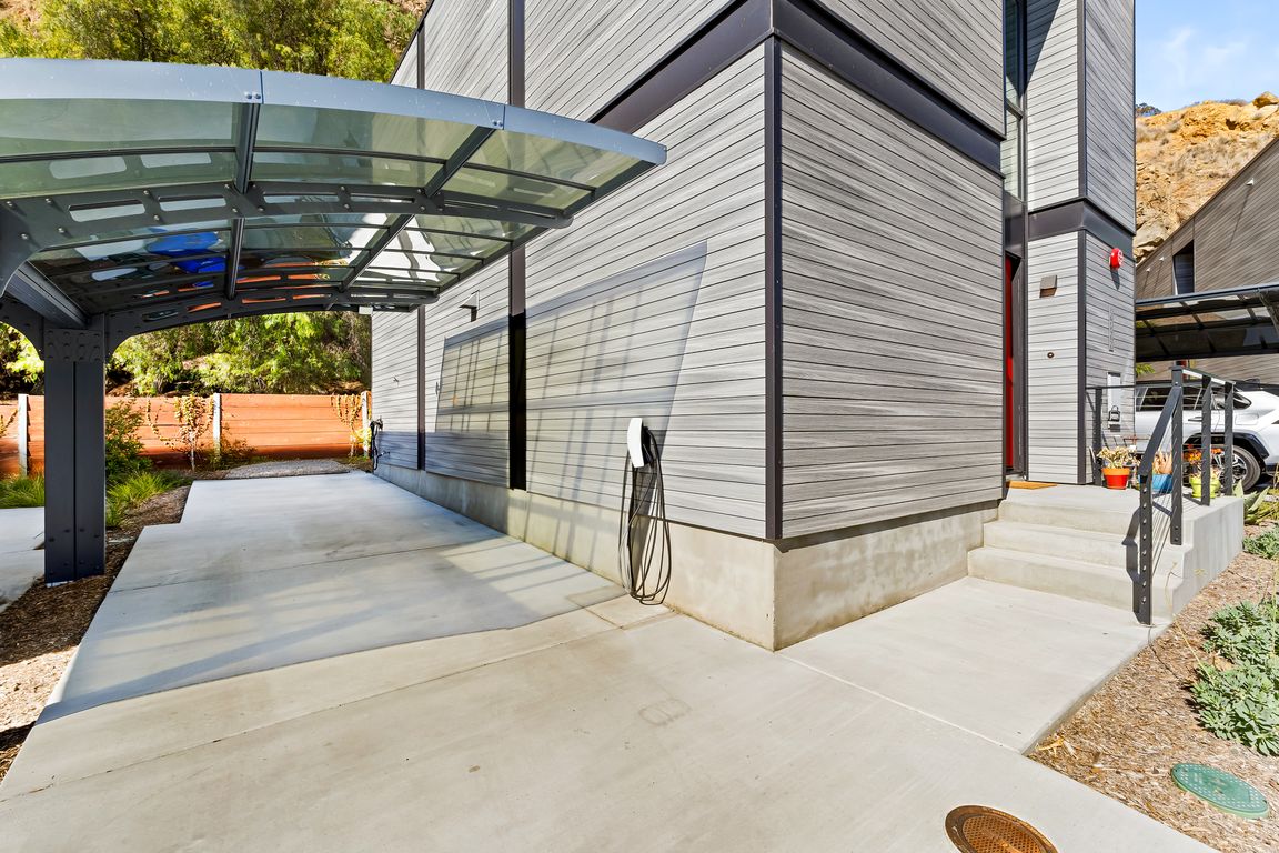 next background image