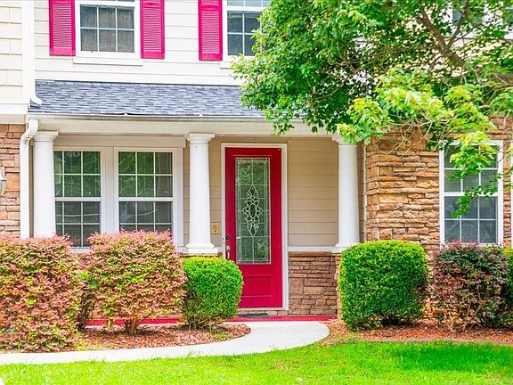 2nd image of 6164 Chastain Way