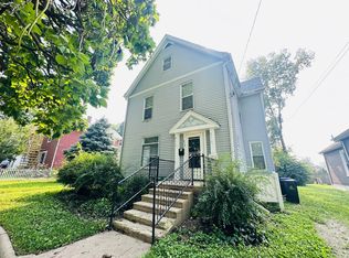 912 N. Madison, Bloomington, IL 61701