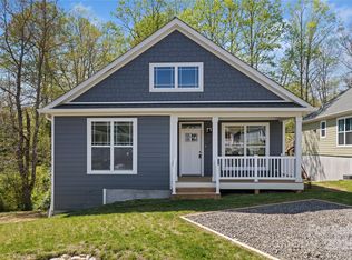 1023 Padgett Pl, Black Mountain, NC 28711