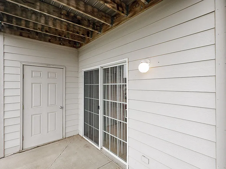 Lexington Ridge Apartments — Photo 38