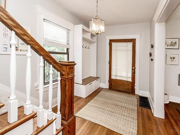 5th image of 1141 Herschel Ave